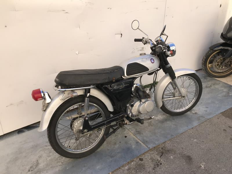 Suzuki colleda 50