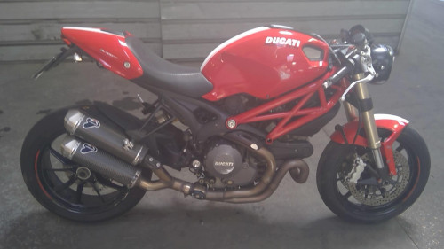 DUCATI 1100 MONSTER