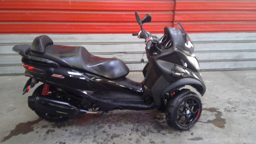 PIAGGIO 350 MP3