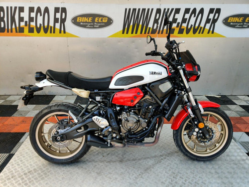 YAMAHA XSR 700