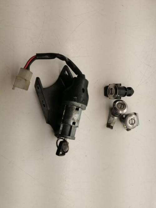 Jeu de serrure contacteur a cle HONDA CN 250 1988-1990 SPAZIO