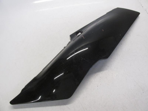 Cache carenage coque arriere droit YAMAHA FZR 600 1989-1993