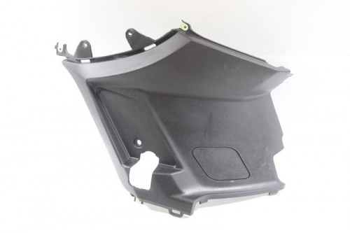 Demi flanc selle droit PEUGEOT 50 KISBEE 2018 - 2020