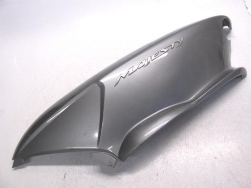 Cache carenage coque arriere gauche YAMAHA YP 125 07-09 MAJESTY