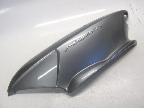 Cache carenage coque arriere gauche YAMAHA YP 125 2003-2006 MAJESTY