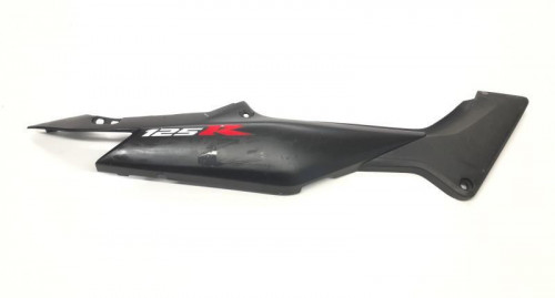 Cache carenage coque arriere droit HONDA CBR 125 R 2004-2006