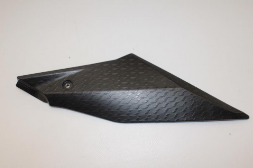 Demi flanc selle gauche YAMAHA YZF R1 2015 - 2019