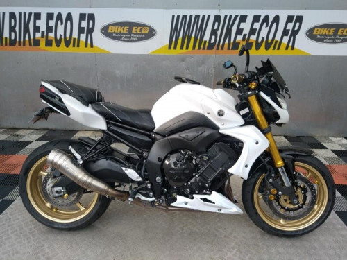 YAMAHA FZ8 800