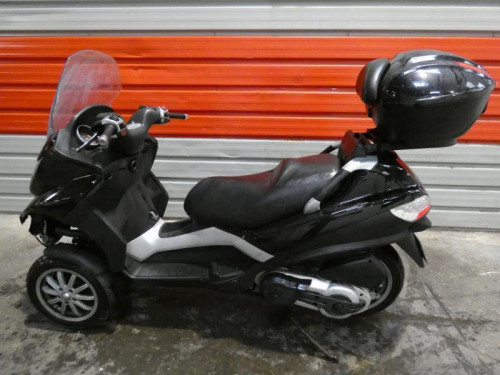 PIAGGIO 400 MP3