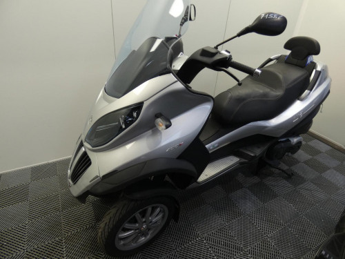 PIAGGIO 400 MP3