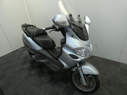 PIAGGIO 125 X9