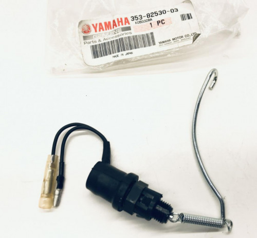 Contacteur de frein arriere YAMAHA GT 80 1973-1976