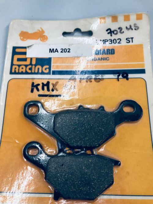 Plaquettes de frein avant SUZUKI AN 125 1995-2000