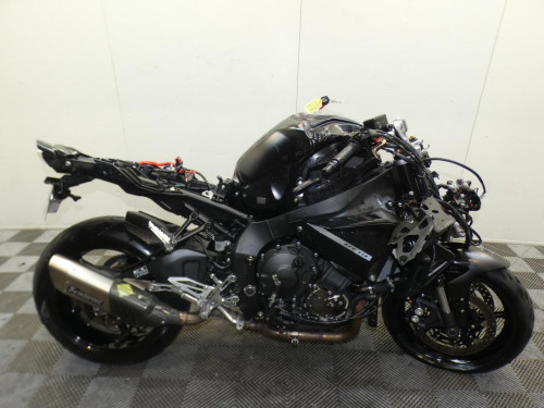 YAMAHA MT10