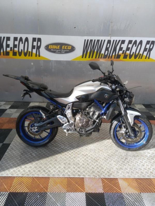 YAMAHA MT-07 700