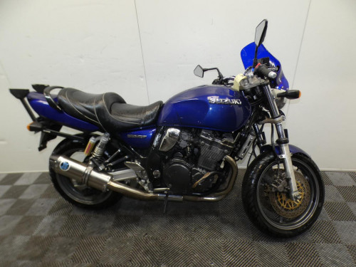 SUZUKI 750 INAZUMA