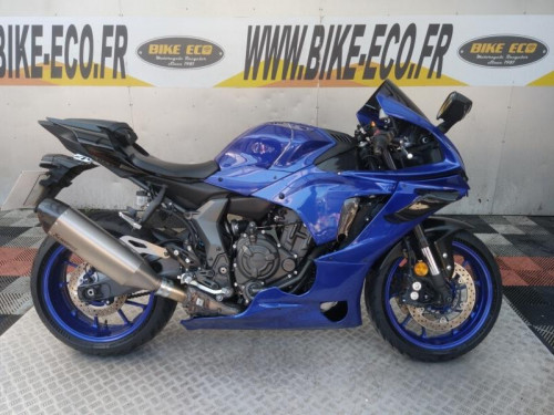 YAMAHA YZF R7 700 A2