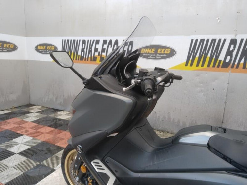 YAMAHA T-MAX 560 TECHMAX