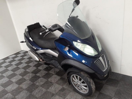 PIAGGIO MP3 300 LT