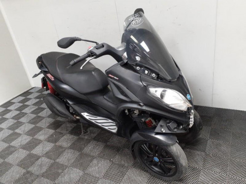 PIAGGIO 300 MP3 HPE SPORT HPE