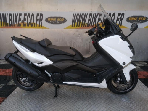 YAMAHA T-MAX 530