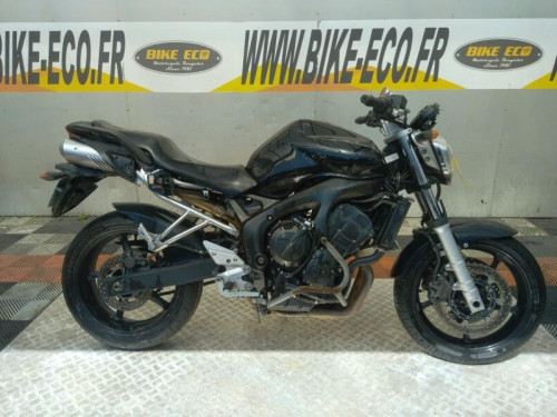 YAMAHA FZ6 600