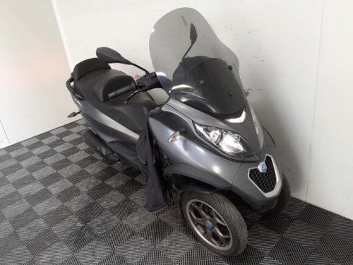 PIAGGIO 300 MP3