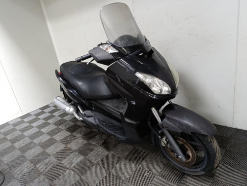 YAMAHA 125 XMAX