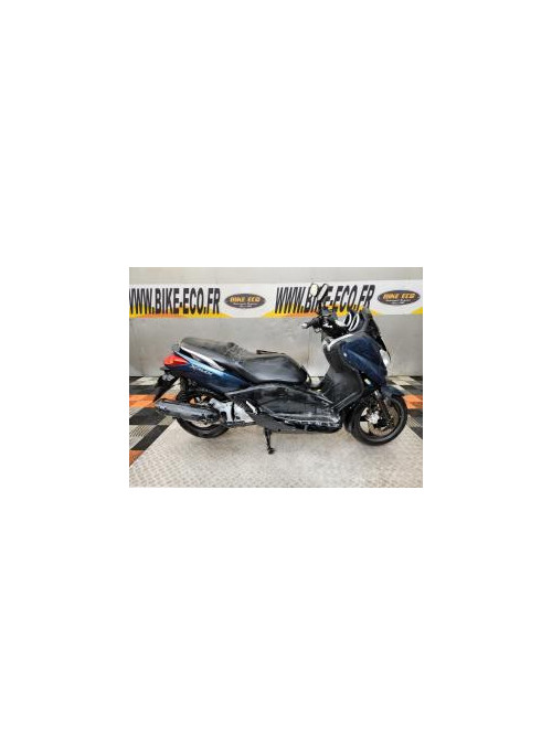 YAMAHA X-MAX 125