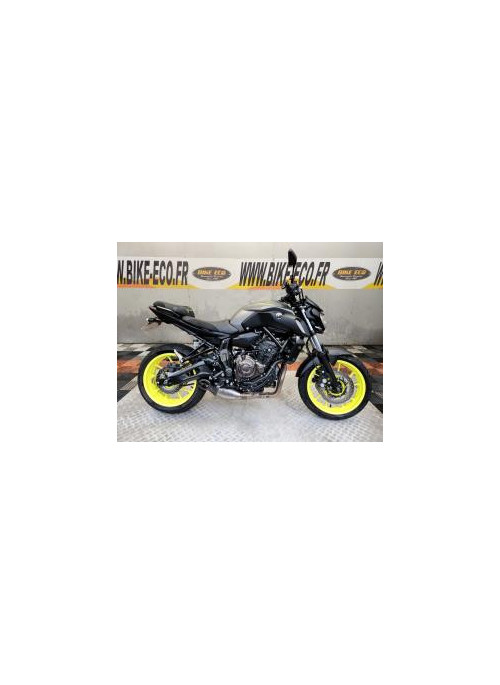 YAMAHA MT07 700 A2