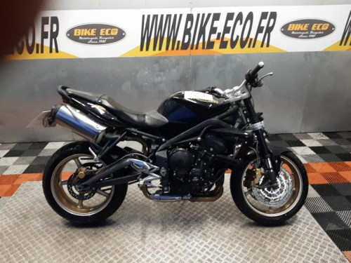 TRIUMPH STREET TRIPLE 675 07-12