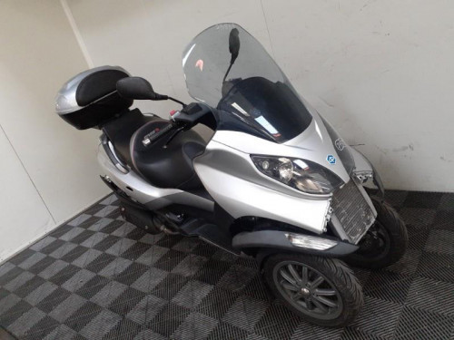 PIAGGIO 125 MP3 INCONNUE