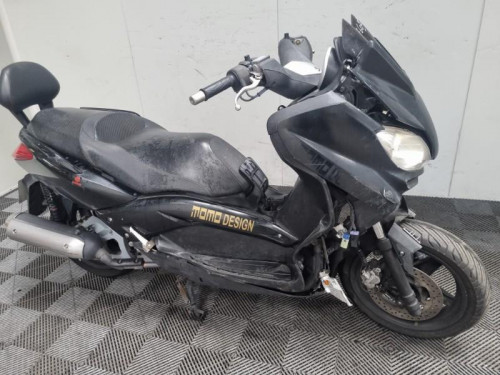 YAMAHA 125 XMAX