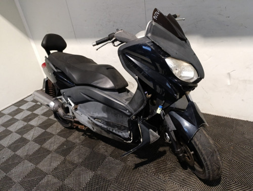 YAMAHA 125 XMAX