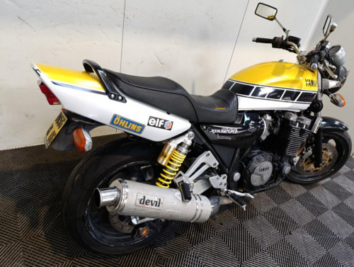 YAMAHA 1200 XJR KENNY ROBERTS