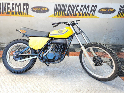 YAMAHA YZ 250