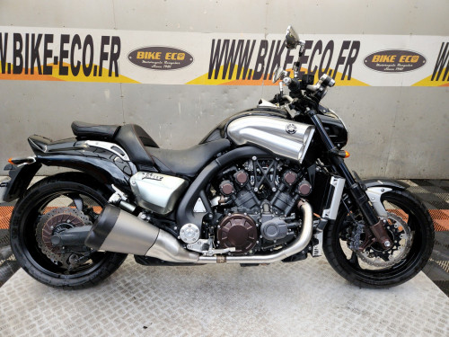 YAMAHA V-MAX 1700