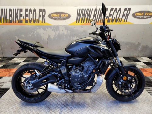 YAMAHA MT-07