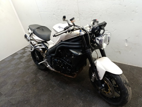 TRIUMPH SPEEDTRIPLE