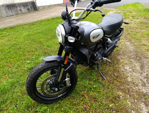 DUCATI SCRAMBLER 800