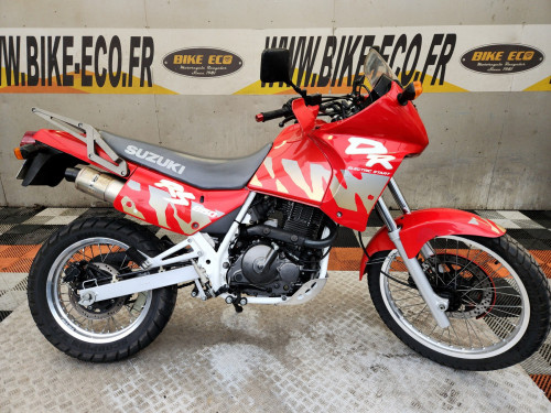 SUZUKI DR 650 RSE