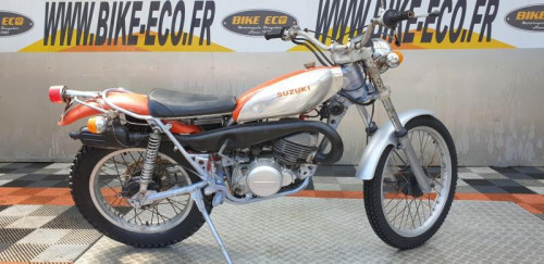 SUZUKI RL 250