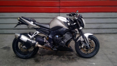 YAMAHA FZ1 1000 06-09